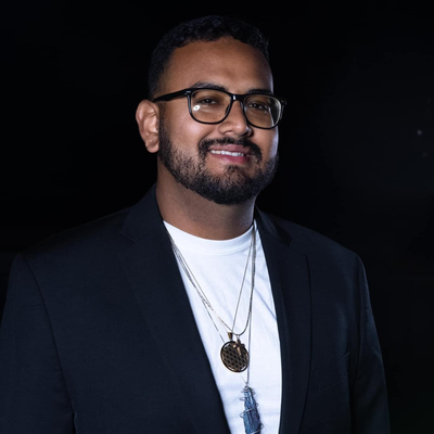 Introducing Lorenzo: A Maestro of Connectivity